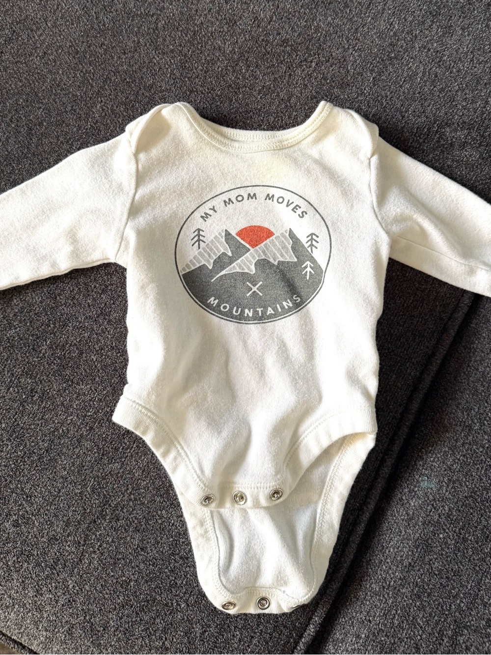 Old Navy Baby Cream One-Piece Bodysuit with Mountain Mom message